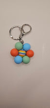 Load image into Gallery viewer, Flower Key Chain Lge beads
