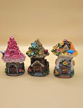 Load image into Gallery viewer, Fairy Garden House 8cm
