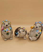 Load image into Gallery viewer, Garden Hedgehog 9x6 5x6.5cm
