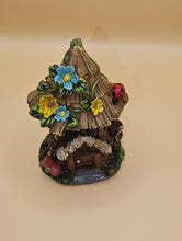 Load image into Gallery viewer, Fairy Garden House 8cm
