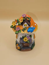 Load image into Gallery viewer, Fairy Garden House 8cm
