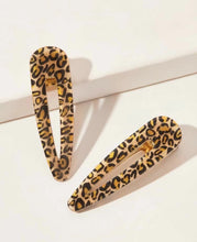 Load image into Gallery viewer, 2 PK Leopard Print Hair Clip
